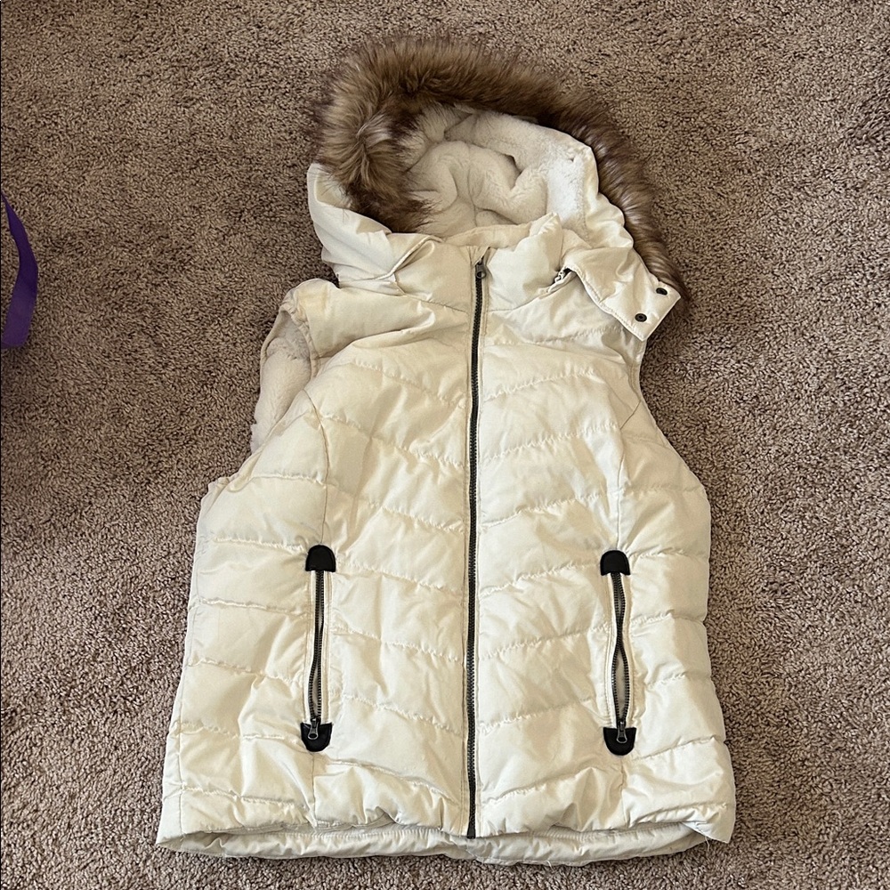 Women's Cream Hooded Vest
